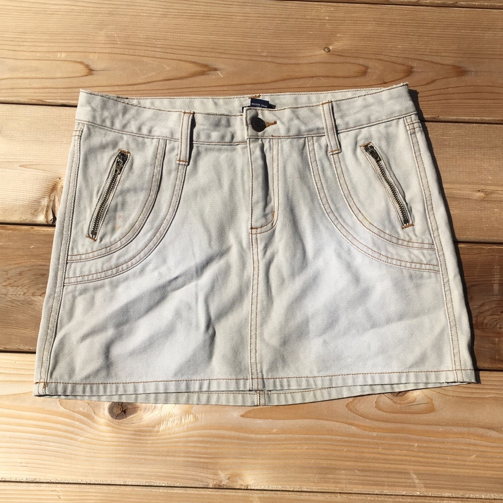 American Eagle khaki mini skirt